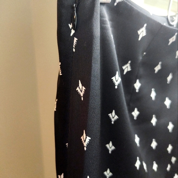 Loft Black & White Midi Skirt, 00P, Gorgeous!! - Picture 3 of 5